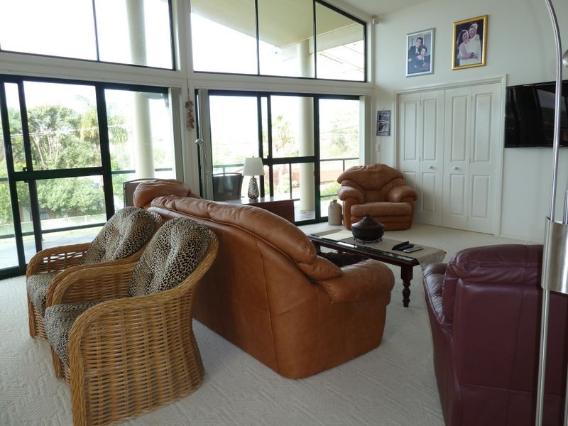 13 Colliton Parade, Forster NSW 2428