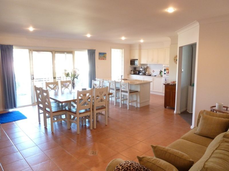 26 South St, Tuncurry NSW 2428