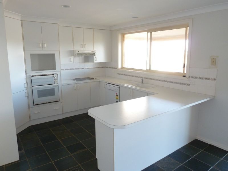 16 Sunbakers Drive, Forster NSW 2428