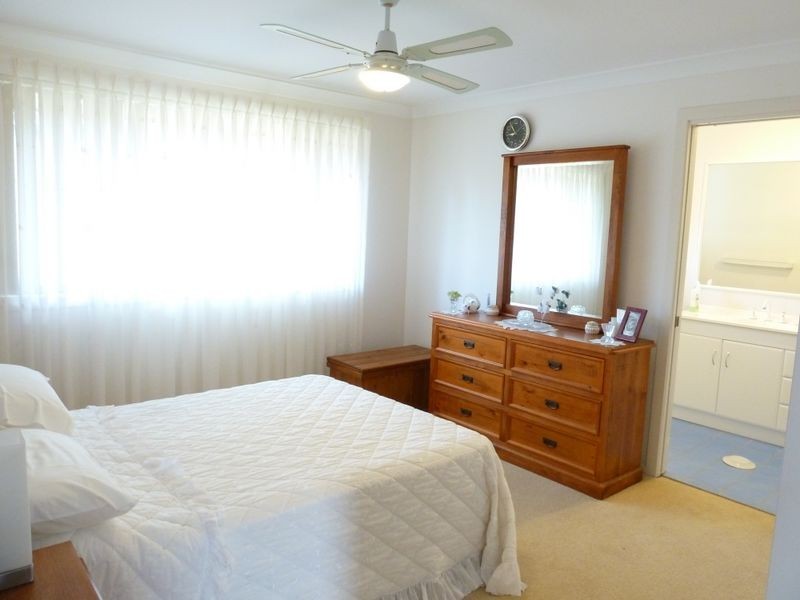 2/59 Hind Avenue, Forster NSW 2428