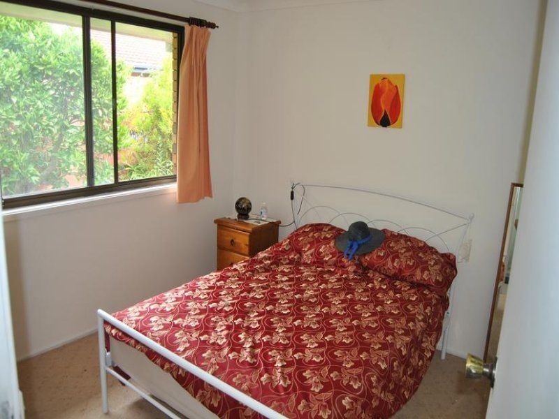 8 Endeavour Court, Forster NSW 2428