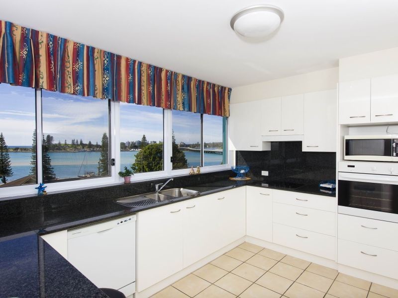 401/22 Manning Street ‘Sunrise’, Tuncurry NSW 2428