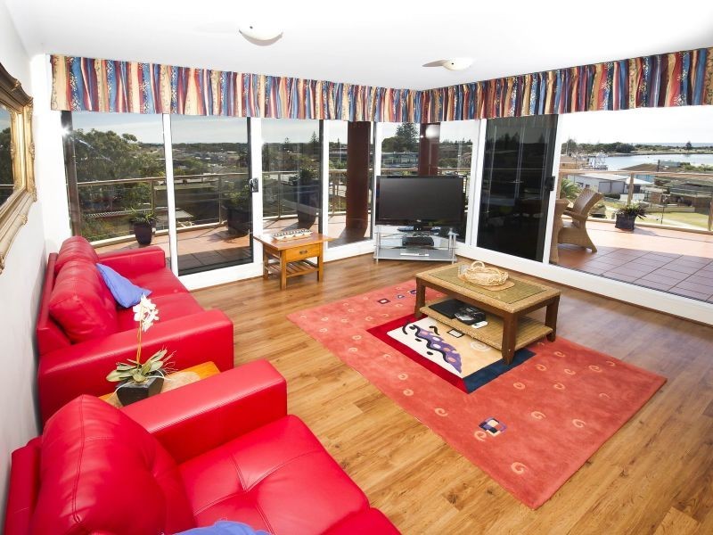 401/22 Manning Street ‘Sunrise’, Tuncurry NSW 2428