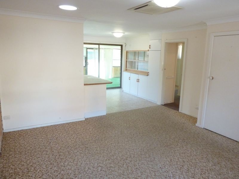 2/3 Fairway Crescent, Forster NSW 2428