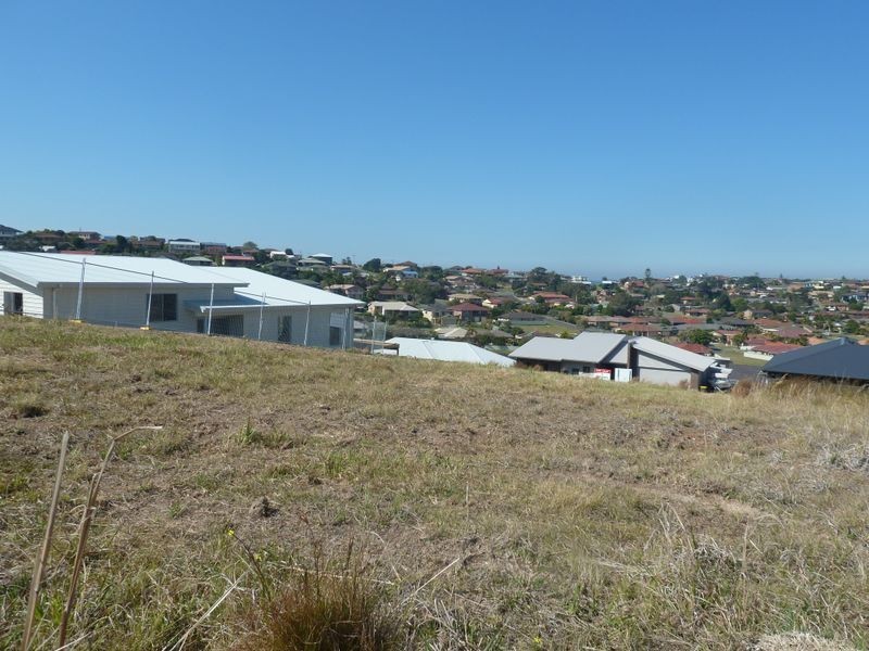 11 Manara Crescent, Forster NSW 2428