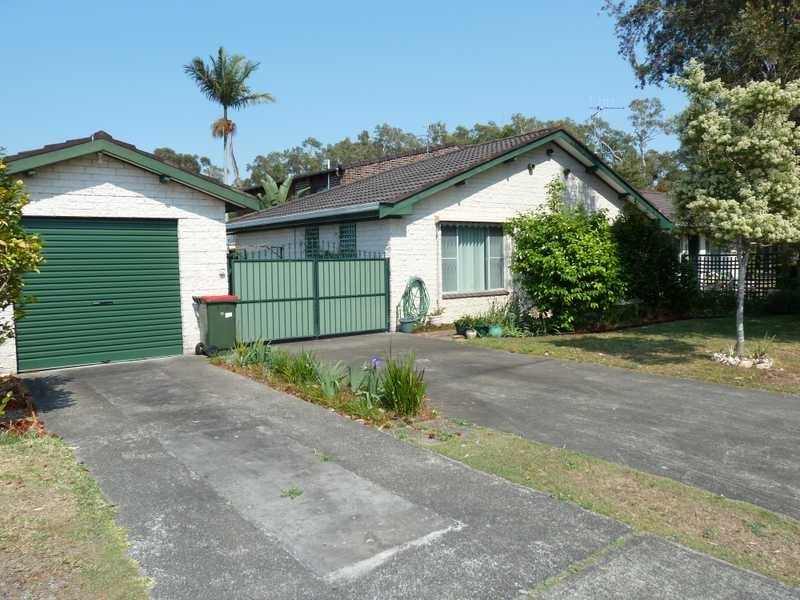 10 Elizabeth Parade, Forster NSW 2428