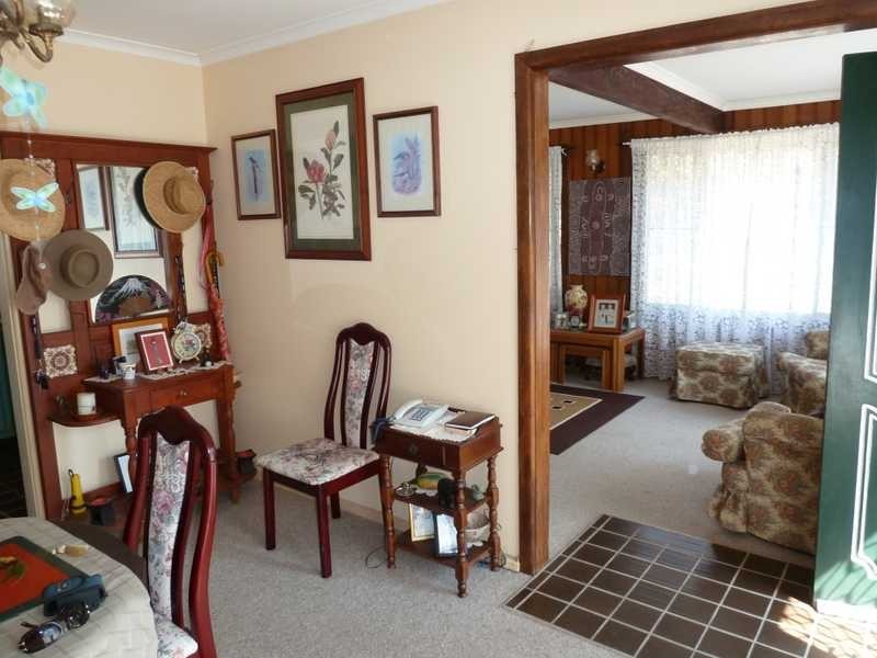 10 Elizabeth Parade, Forster NSW 2428