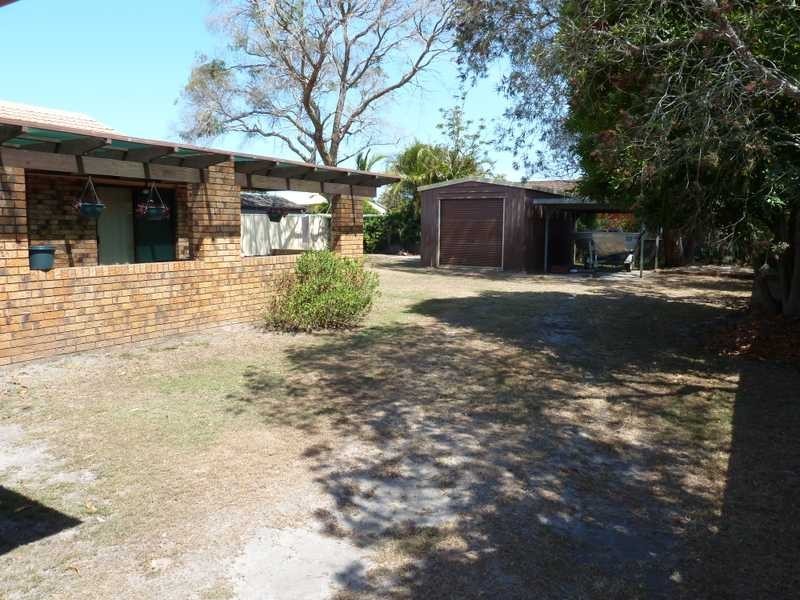 32 Kennewell Parade, Tuncurry NSW 2428