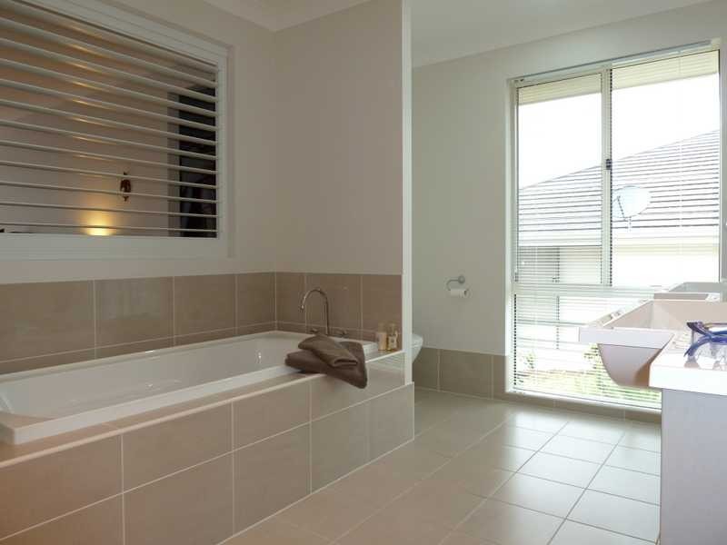 65 Hilltop Parkway, Tallwoods Village NSW 2430