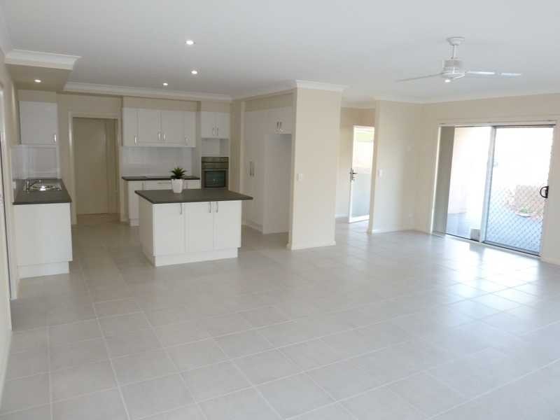 1/4A Pioneer Drive, Forster NSW 2428