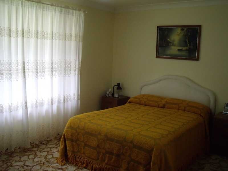 37 Taree Street, Tuncurry NSW 2428