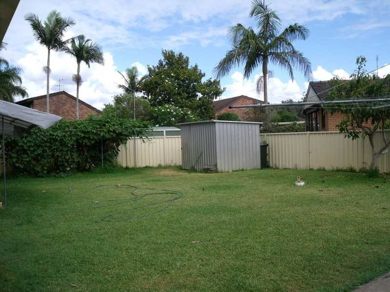 37 Taree Street, Tuncurry NSW 2428