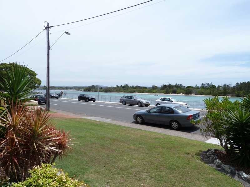 2/36 Little Street ‘Haven Waters’, Forster NSW 2428