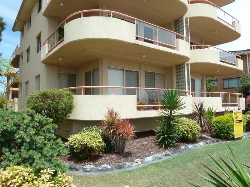 2/36 Little Street ‘Haven Waters’, Forster NSW 2428