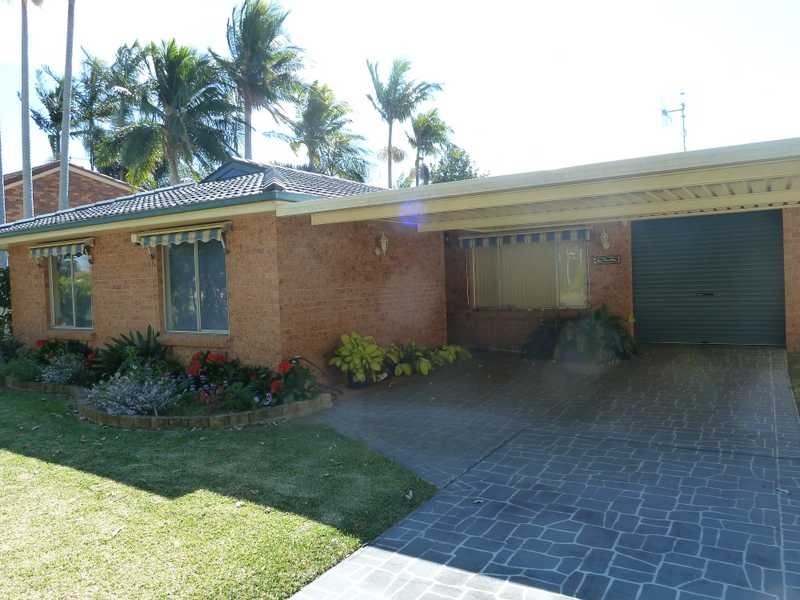 39 Taree Street, Tuncurry NSW 2428
