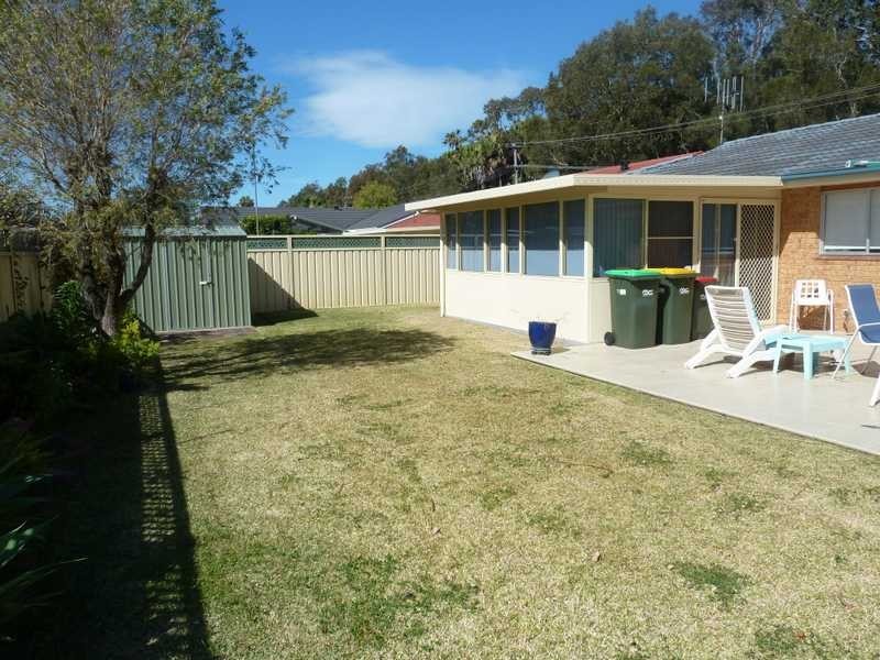 39 Taree Street, Tuncurry NSW 2428