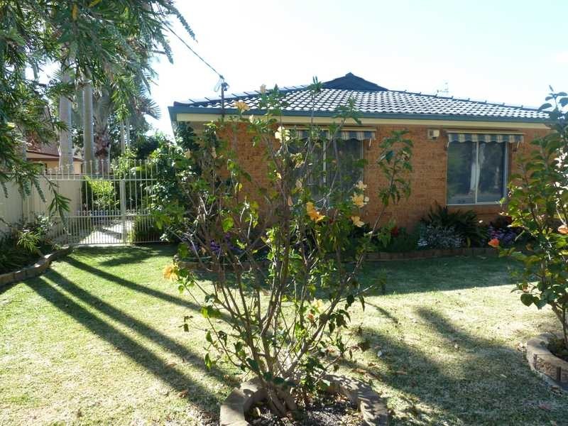 39 Taree Street, Tuncurry NSW 2428