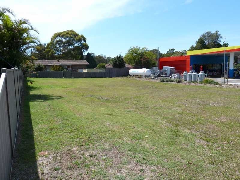 84 Macintosh Street, Forster NSW 2428