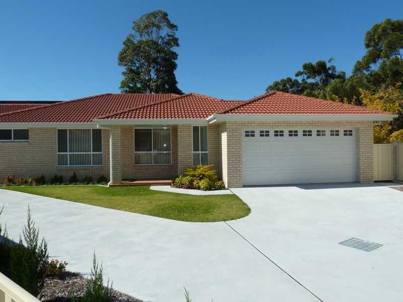 2/23 Robina Grove, Forster NSW 2428