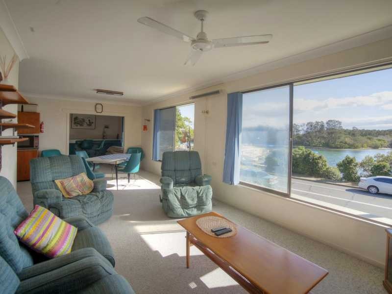 9/16 Little Street ‘Apanie’, Forster NSW 2428