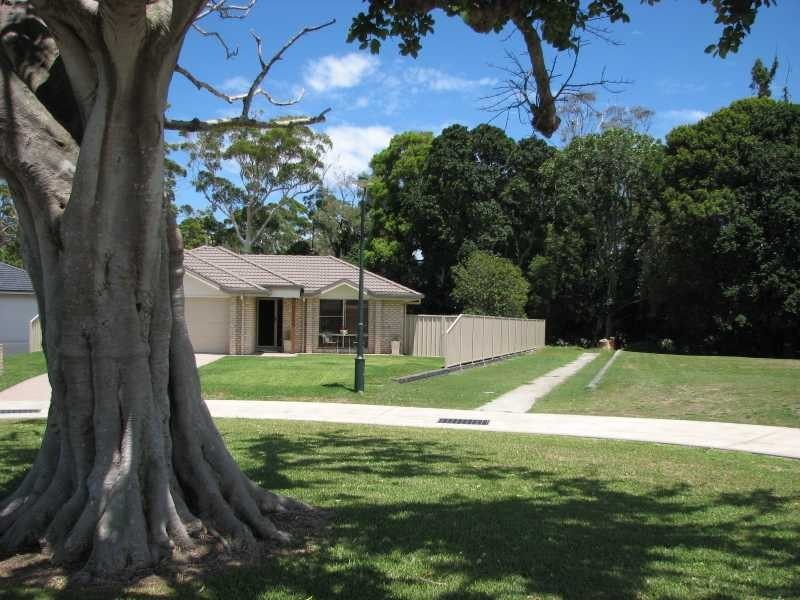 23 Figtree Court, Forster NSW 2428