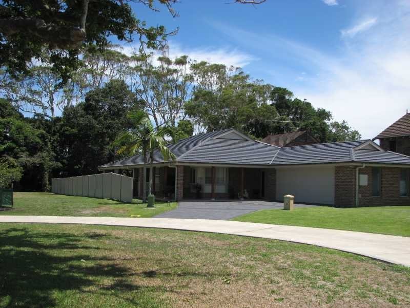 23 Figtree Court, Forster NSW 2428