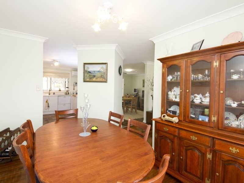 8 Blanch Place, Forster NSW 2428
