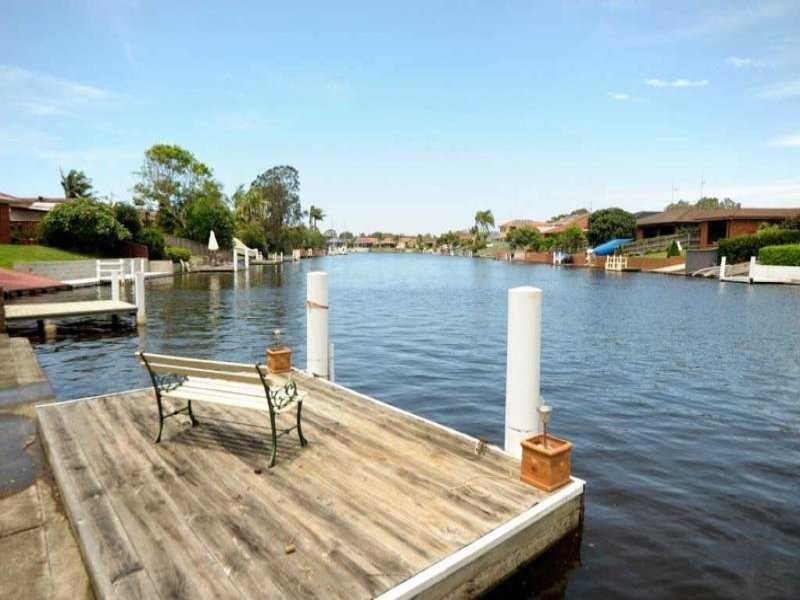 69 Elouera Crescent, Forster NSW 2428