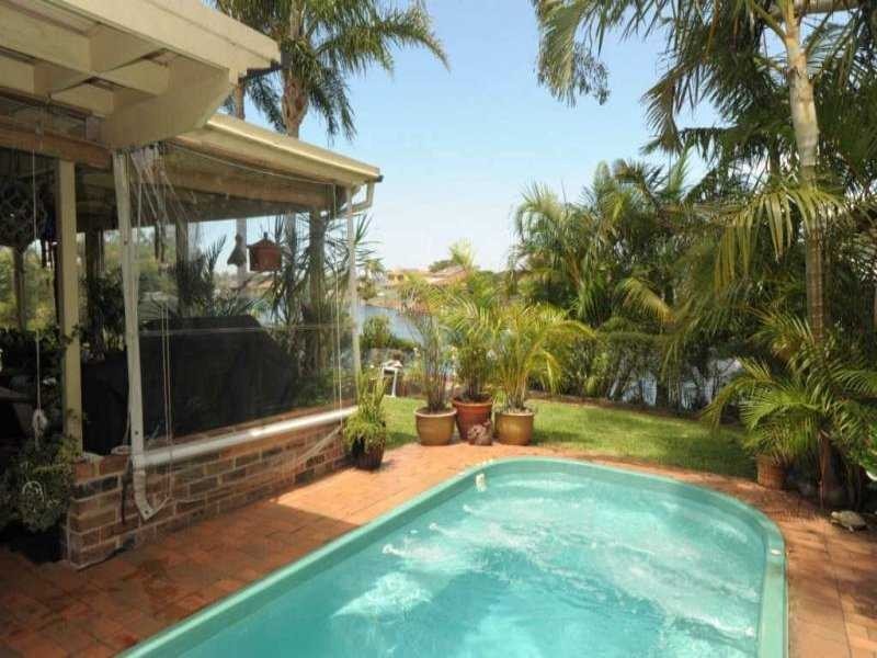 69 Elouera Crescent, Forster NSW 2428