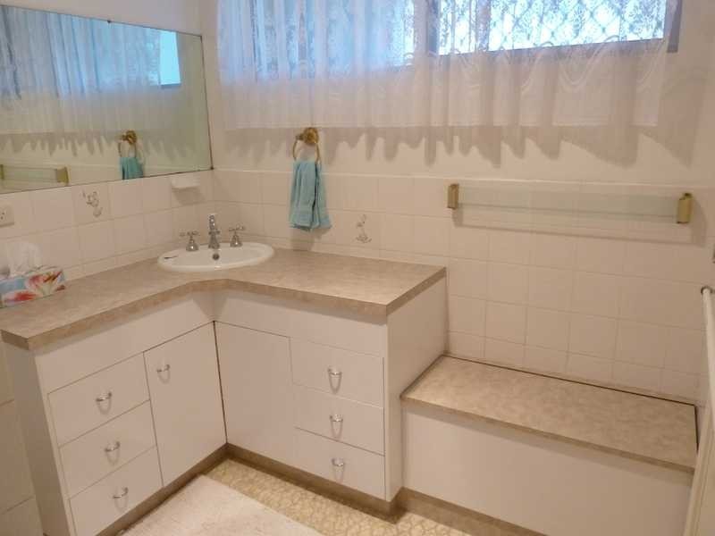 3 Milliken Street, Tuncurry NSW 2428