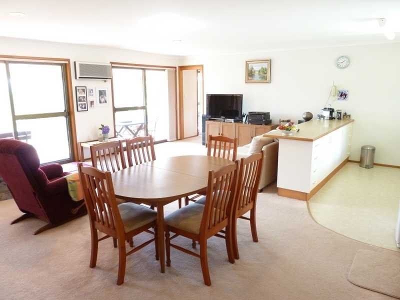 8 Frazer Avenue, Green Point NSW 2428