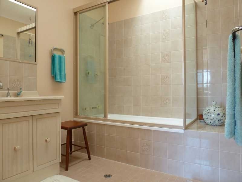 8 Frazer Avenue, Green Point NSW 2428