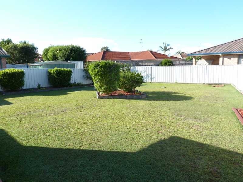 4 Michaela Place, Forster NSW 2428