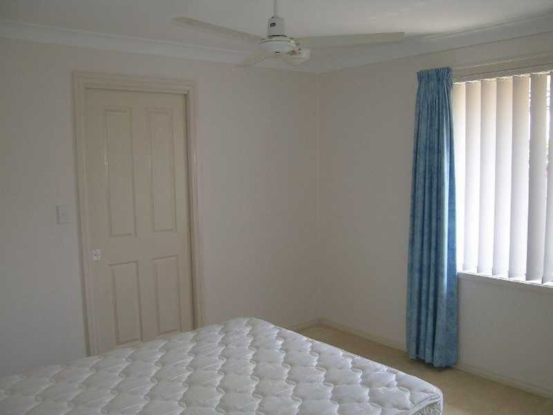 1/16 Amanda Crescent, Forster NSW 2428