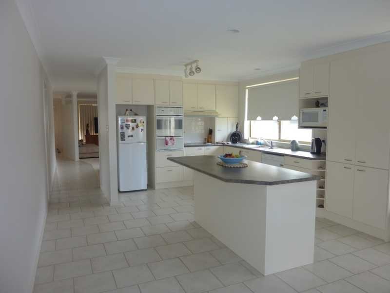 74 Amanda Crescent, Forster NSW 2428