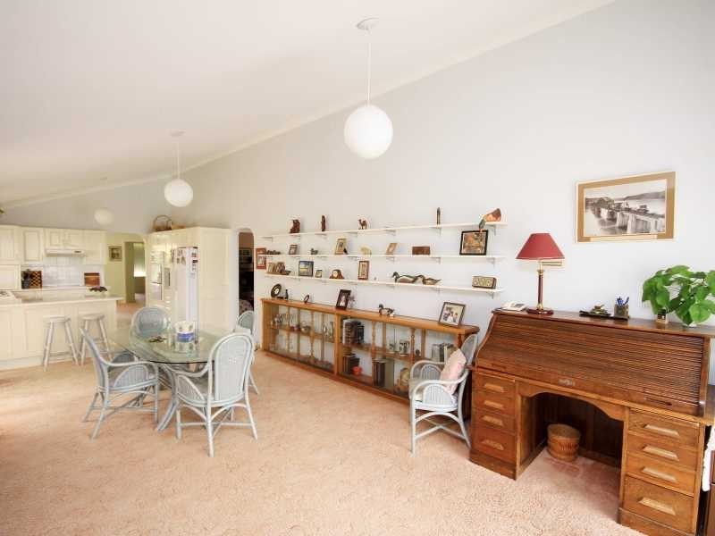 7 The Cove, Forster NSW 2428