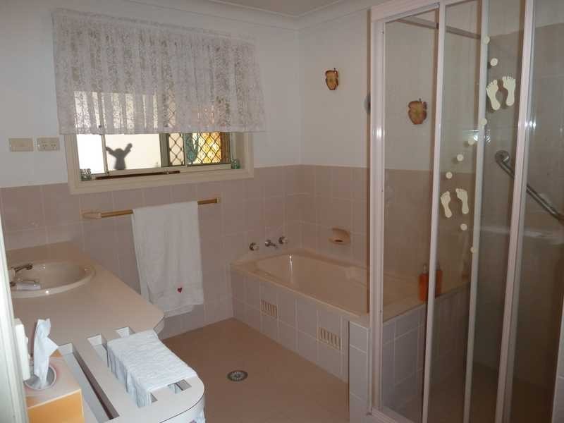 1 Lachlan Avenue, Tuncurry NSW 2428