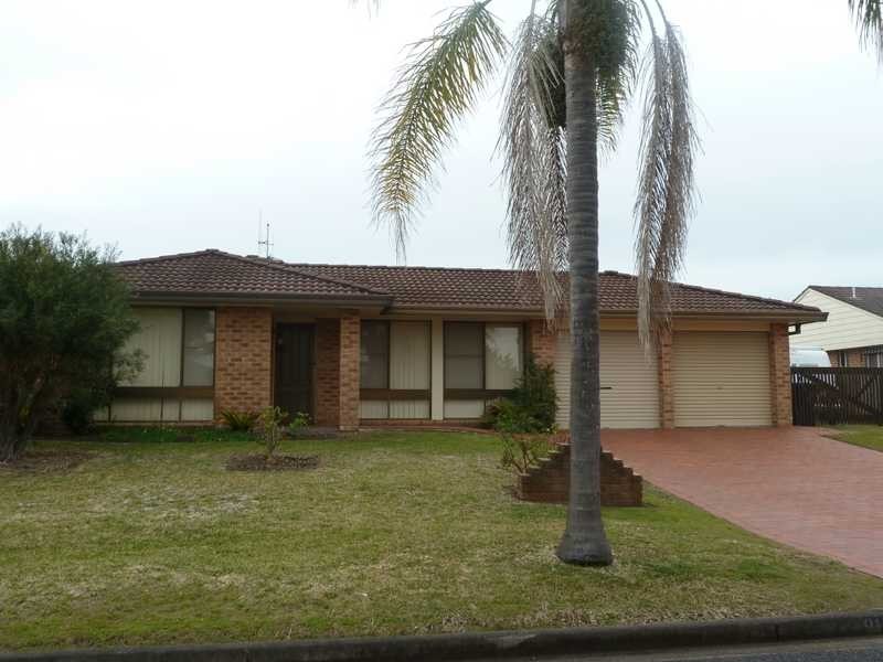 91 Taree Street, Tuncurry NSW 2428
