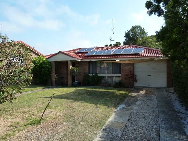 18 Guy Avenue, Forster NSW 2428