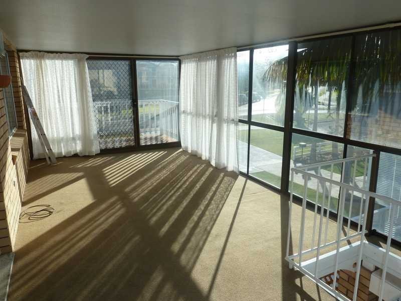 20 Beach Street, Tuncurry NSW 2428