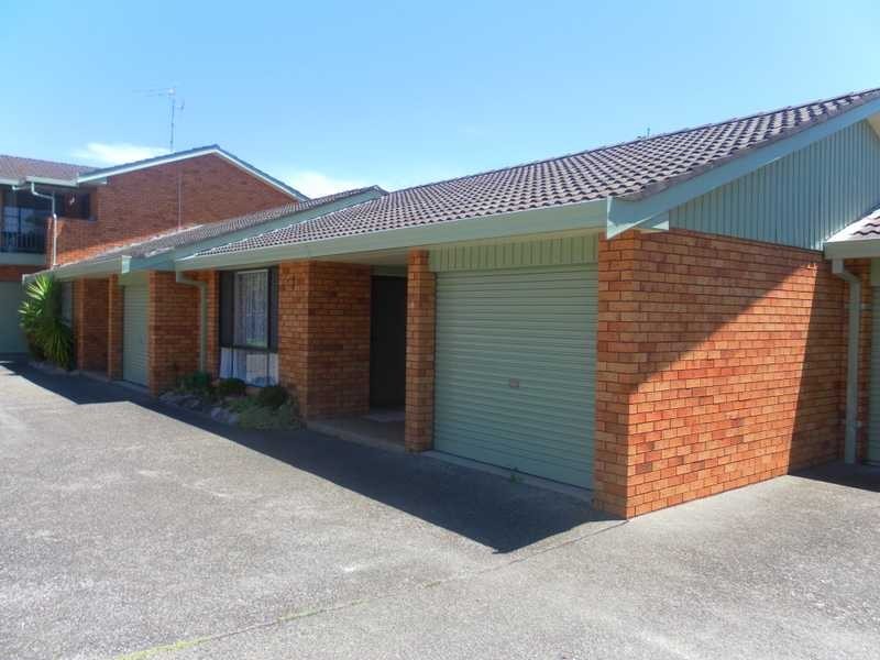 4/105-109 Macintosh Street, Forster NSW 2428
