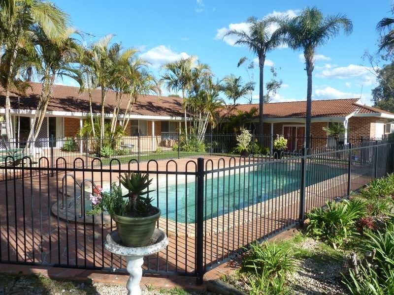 4 Greenfield Place, Forster NSW 2428