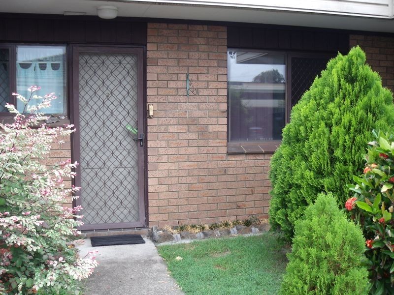 2/14 Robert Street, Forster NSW 2428