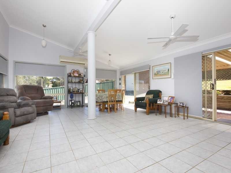 10 Minnibah Circuit, Forster NSW 2428