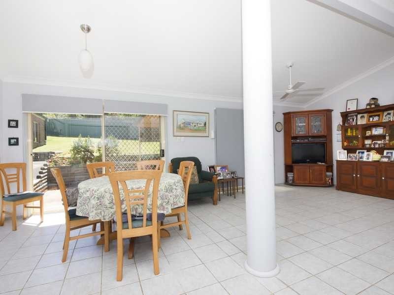 10 Minnibah Circuit, Forster NSW 2428
