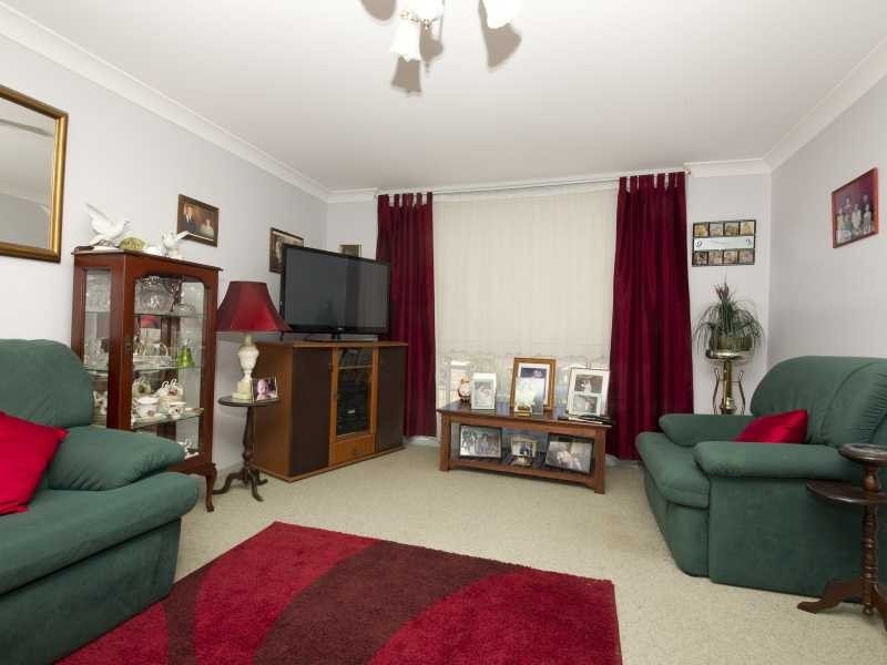 10 Minnibah Circuit, Forster NSW 2428