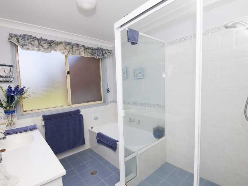 10 Minnibah Circuit, Forster NSW 2428