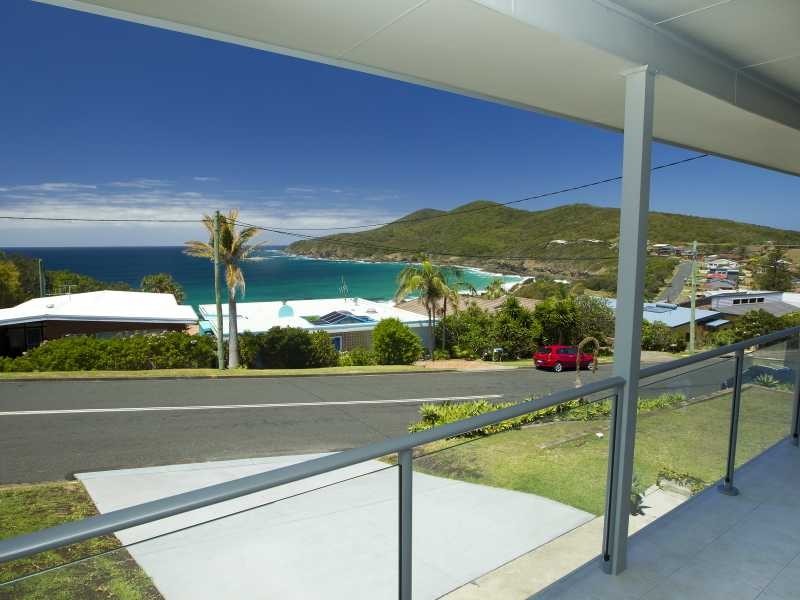 3 Lakeview Crescent, Forster NSW 2428