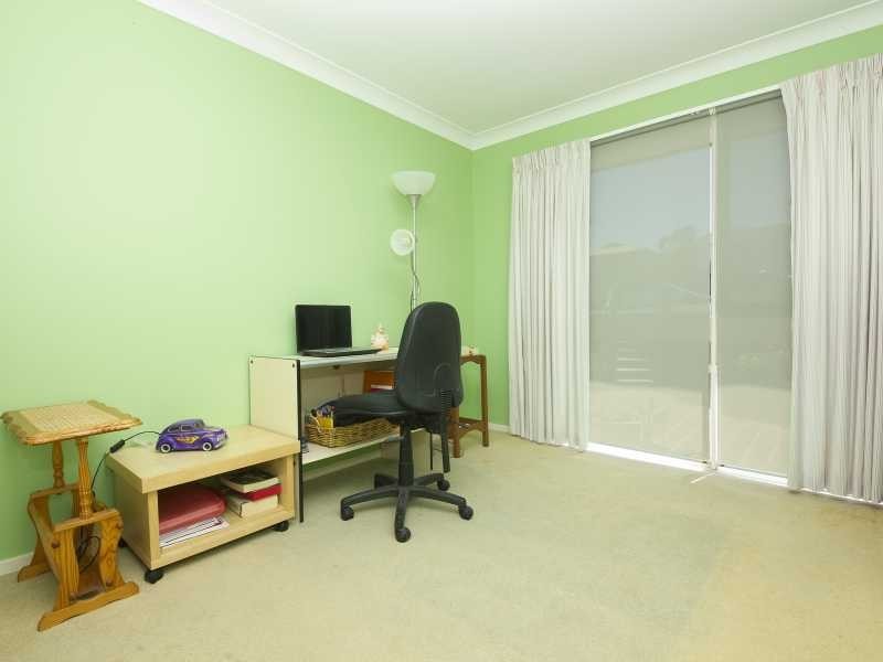 10 Lakeview Crescent, Forster NSW 2428