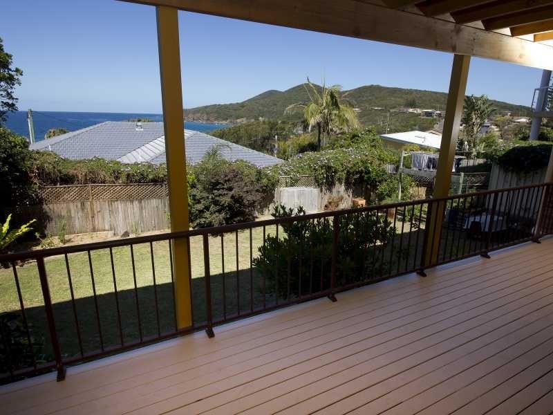 10 Lakeview Crescent, Forster NSW 2428